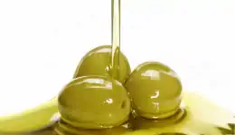Pregi e difetti dell'olio d'oliva