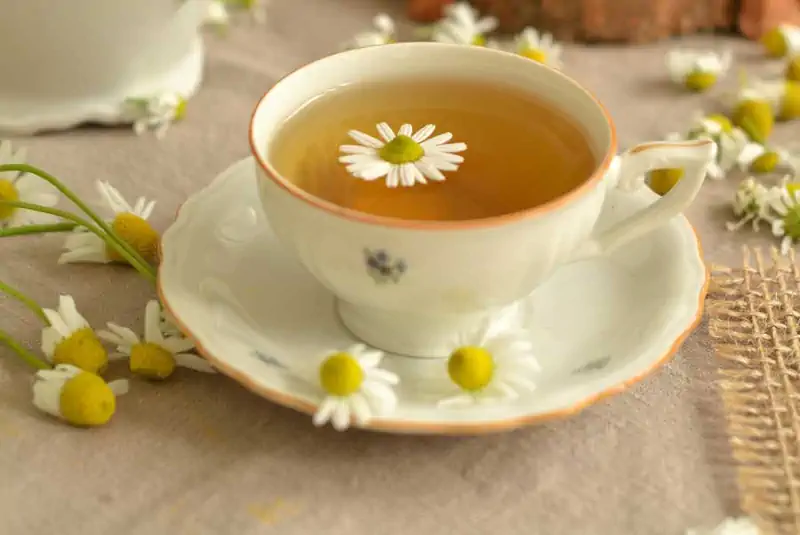 Latte detergente per il viso fai da te